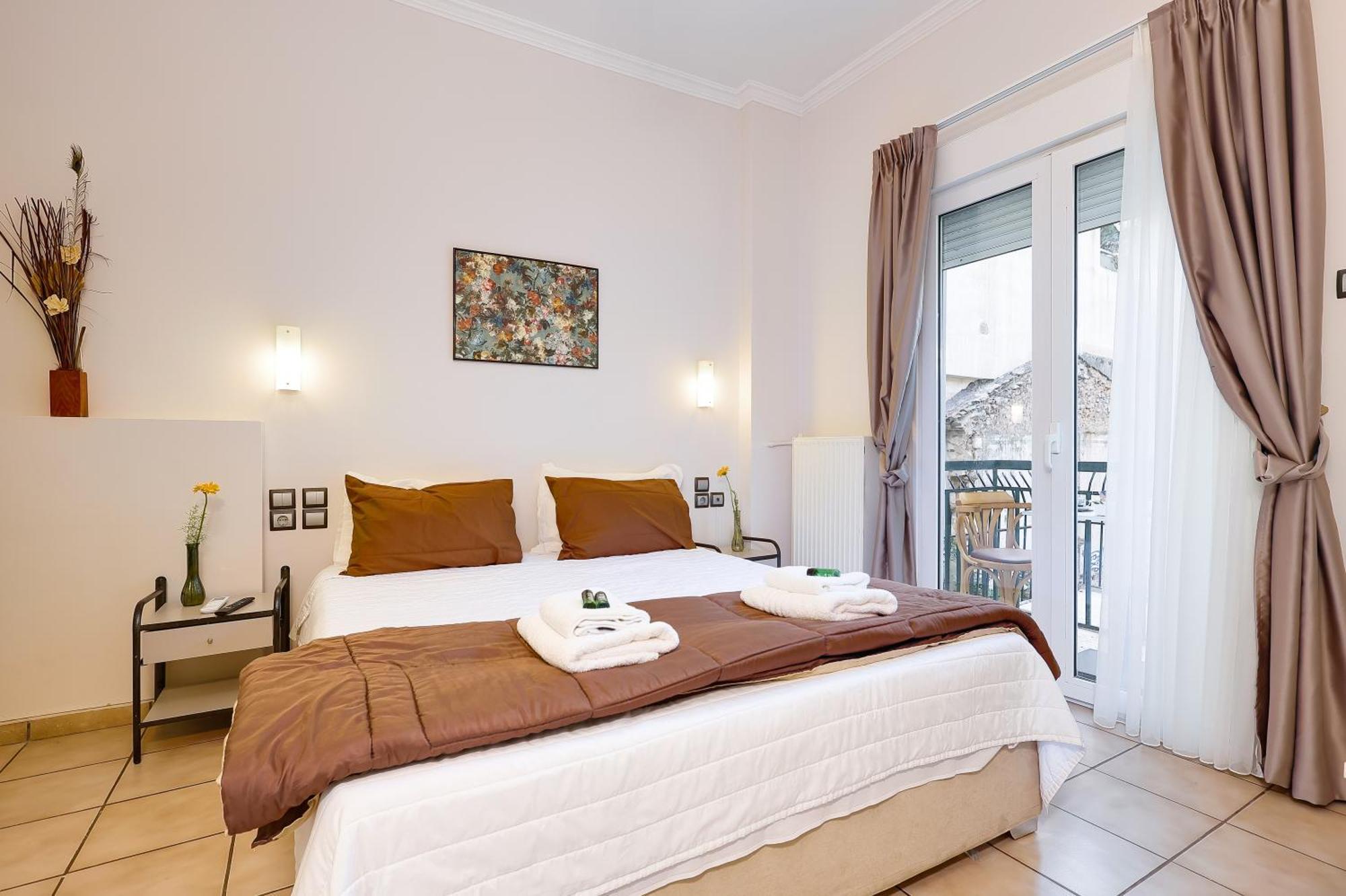 Salver Athens Luaran gambar