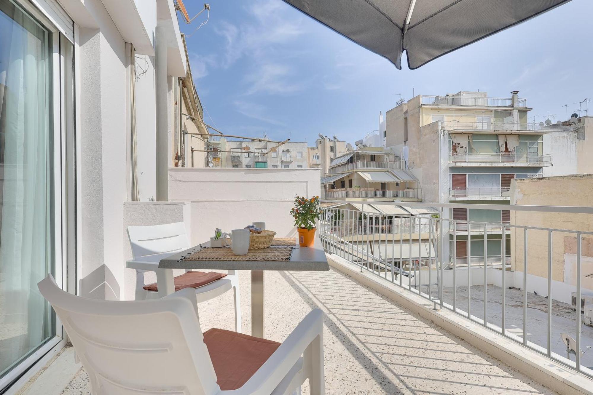 Salver Athens Luaran gambar